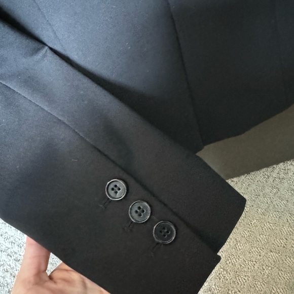 Theory blazer size 2 - Picture 3 of 4